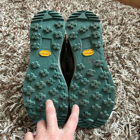 Vasque Hiking Boots Size 10 Tan - Picture 6 of 9